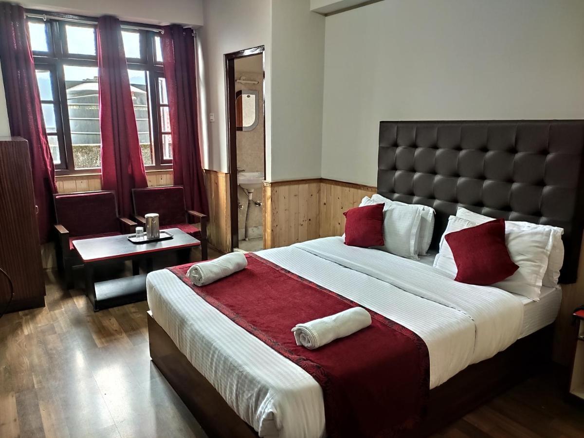 Hotel Zambala Гангток Екстериор снимка