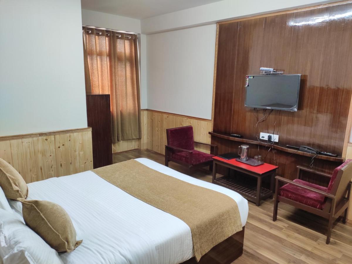 Hotel Zambala Гангток Екстериор снимка