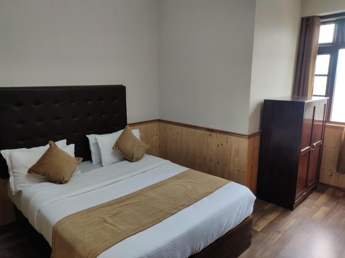 Hotel Zambala Гангток Екстериор снимка